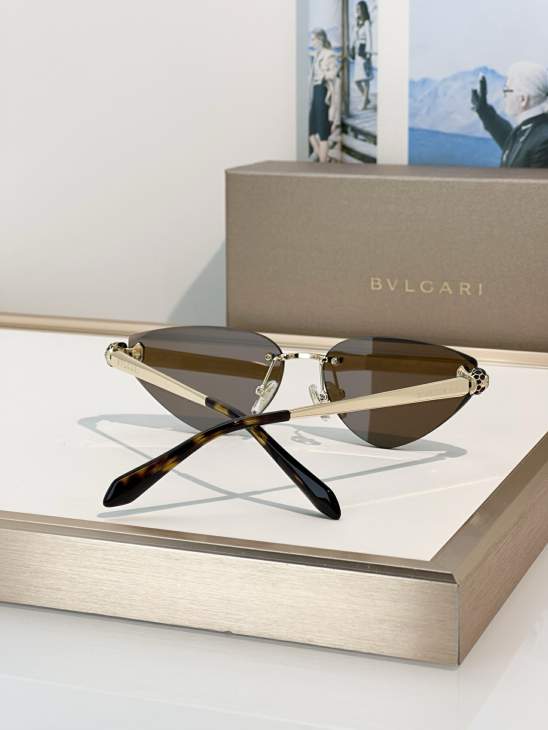Picture of Bvlgari Sunglasses _SKUfw81854532fw